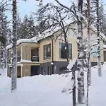 Luxury Log With Hot Tub 빌라 *