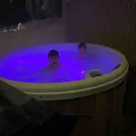 Villa Luxury Log With Hot Tub