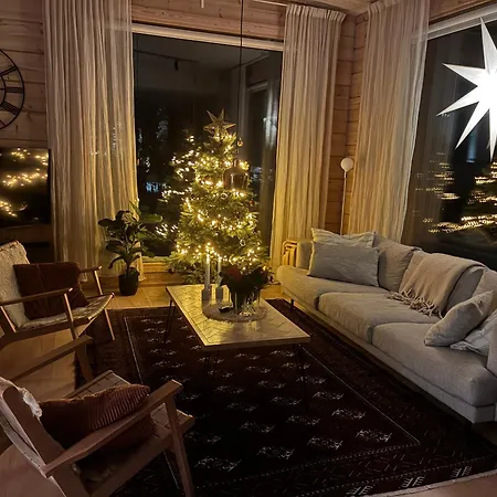 Luxury Log With Hot Tub Villa *