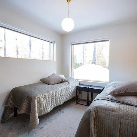 Luxury Log With Hot Tub Villa