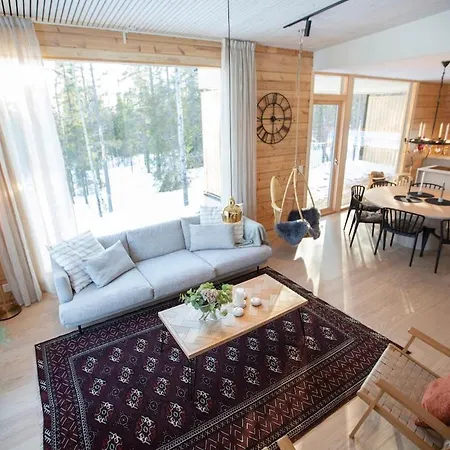 Luxury Log With Hot Tub Villa Ylläsjärvi